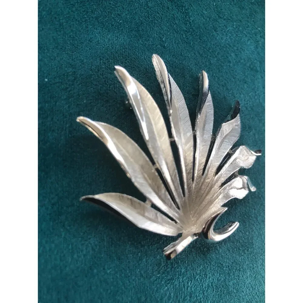 Vintage Signed Crown Trifari Brushed Silver Tone Brooch Leaf